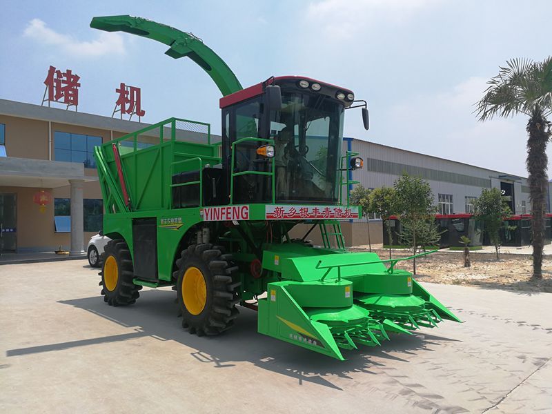 玉米收割機(jī)：規(guī)范操作，保障糧食安全